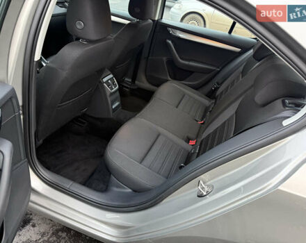 Бежевый Шкода Октавия, объемом двигателя 2 л и пробегом 105 тыс. км за 16950 $, фото 63 на Automoto.ua