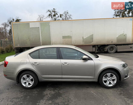 Бежевый Шкода Октавия, объемом двигателя 2 л и пробегом 105 тыс. км за 16950 $, фото 9 на Automoto.ua