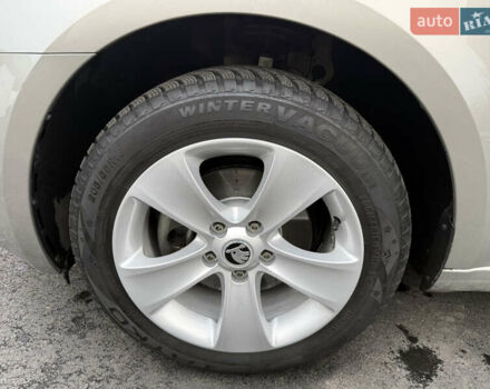 Бежевый Шкода Октавия, объемом двигателя 2 л и пробегом 105 тыс. км за 16950 $, фото 38 на Automoto.ua