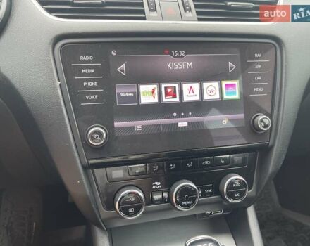 Бежевый Шкода Октавия, объемом двигателя 1.8 л и пробегом 225 тыс. км за 12500 $, фото 35 на Automoto.ua