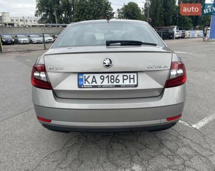 Бежевый Шкода Октавия, объемом двигателя 1.8 л и пробегом 225 тыс. км за 12500 $, фото 7 на Automoto.ua