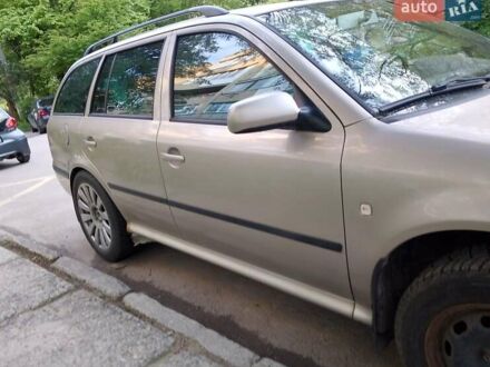 Шкода Октавия 2004 в Трускавце на Automoto.ua Бежевый Шкода Октавия, объемом двигателя 1.6 л и пробегом 170 тыс. км за 4389 $, фото 1 на Automoto.ua