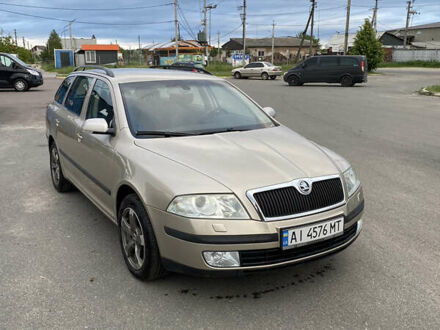 Шкода Октавия 2004 в Буче на Automoto.ua Бежевый Шкода Октавия, объемом двигателя 2 л и пробегом 225 тыс. км за 5300 $, фото 1 на Automoto.ua