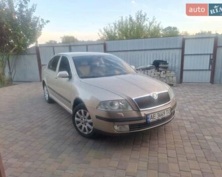 Бежевий Шкода Октавія, об'ємом двигуна 1.6 л та пробігом 250 тис. км за 5900 $, фото 1 на Automoto.ua