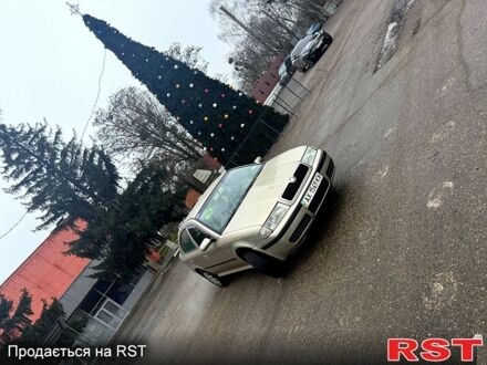 Бежевий Шкода Октавія, об'ємом двигуна 1.6 л та пробігом 300 тис. км за 4000 $, фото 1 на Automoto.ua