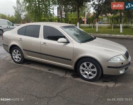 Бежевый Шкода Октавия, объемом двигателя 2 л и пробегом 400 тыс. км за 5000 $, фото 1 на Automoto.ua