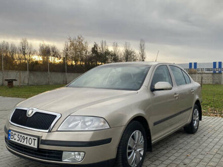 Бежевий Шкода Октавія, об'ємом двигуна 1.6 л та пробігом 229 тис. км за 5000 $, фото 1 на Automoto.ua