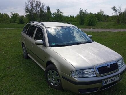 Шкода Октавия 2004 в Гниване на Automoto.ua Бежевый Шкода Октавия, объемом двигателя 1.6 л и пробегом 233 тыс. км за 5500 $, фото 1 на Automoto.ua