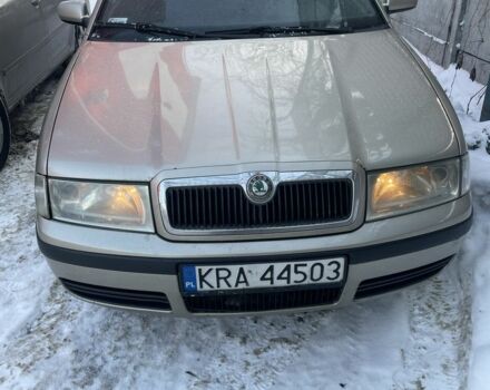 Бежевый Шкода Октавия, объемом двигателя 1.9 л и пробегом 372 тыс. км за 2450 $, фото 1 на Automoto.ua