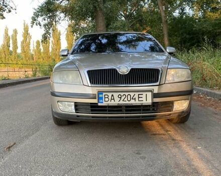 Бежевый Шкода Октавия, объемом двигателя 1.6 л и пробегом 345 тыс. км за 5500 $, фото 1 на Automoto.ua
