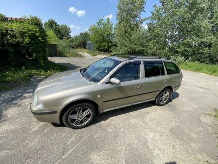 Шкода Октавия 2004 в Киеве на Automoto.ua Бежевый Шкода Октавия, объемом двигателя 1.9 л и пробегом 268 тыс. км за 5350 $, фото 1 на Automoto.ua