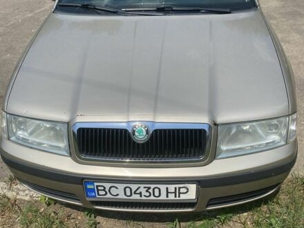 Шкода Октавия 2004 в Яворове на Automoto.ua Бежевый Шкода Октавия, объемом двигателя 1.9 л и пробегом 3 тыс. км за 3900 $, фото 1 на Automoto.ua