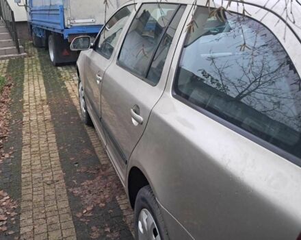 Бежевый Шкода Октавия, объемом двигателя 1.6 л и пробегом 175 тыс. км за 5332 $, фото 1 на Automoto.ua