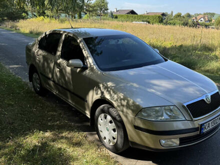 Шкода Октавія 2005 у Києві на Automoto.ua Бежевий Шкода Октавія, об'ємом двигуна 1.6 л та пробігом 206 тис. км за 5200 $, фото 1 на Automoto.ua