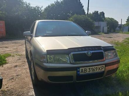 Бежевый Шкода Октавия, объемом двигателя 1.6 л и пробегом 183 тыс. км за 5700 $, фото 1 на Automoto.ua