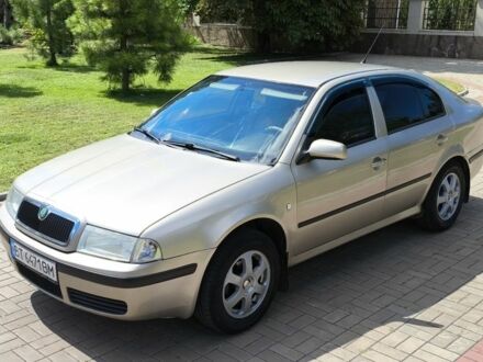 Шкода Октавия 2005 в Никополе на Automoto.ua Бежевый Шкода Октавия, объемом двигателя 1.6 л и пробегом 223 тыс. км за 4900 $, фото 1 на Automoto.ua