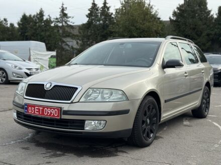 Бежевый Шкода Октавия, объемом двигателя 1.6 л и пробегом 228 тыс. км за 6599 $, фото 1 на Automoto.ua