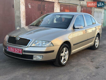 Шкода Октавія 2005 у Умани на Automoto.ua Бежевий Шкода Октавія, об'ємом двигуна 0 л та пробігом 235 тис. км за 6650 $, фото 1 на Automoto.ua