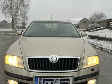 Бежевий Шкода Октавія, об'ємом двигуна 2 л та пробігом 242 тис. км за 2599 $, фото 1 на Automoto.ua
