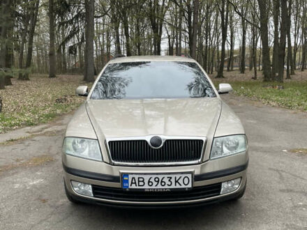 Шкода Октавия 2005 в Жмеренке на Automoto.ua Бежевый Шкода Октавия, объемом двигателя 1.6 л и пробегом 267 тыс. км за 5500 $, фото 1 на Automoto.ua