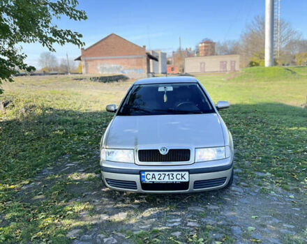 Бежевый Шкода Октавия, объемом двигателя 1.6 л и пробегом 232 тыс. км за 5900 $, фото 1 на Automoto.ua