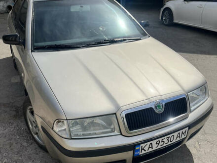 Шкода Октавия 2005 в Киеве на Automoto.ua Бежевый Шкода Октавия, объемом двигателя 1.78 л и пробегом 317 тыс. км за 7500 $, фото 1 на Automoto.ua