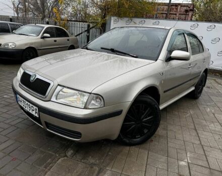 Бежевый Шкода Октавия, объемом двигателя 1.6 л и пробегом 245 тыс. км за 4999 $, фото 1 на Automoto.ua