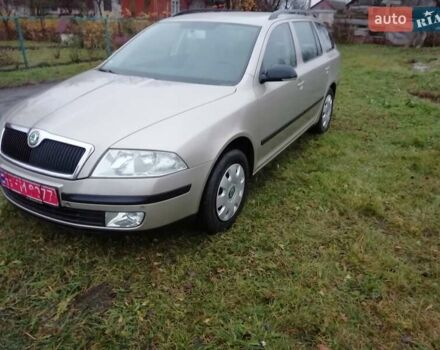 Бежевый Шкода Октавия, объемом двигателя 1.6 л и пробегом 198 тыс. км за 5900 $, фото 1 на Automoto.ua