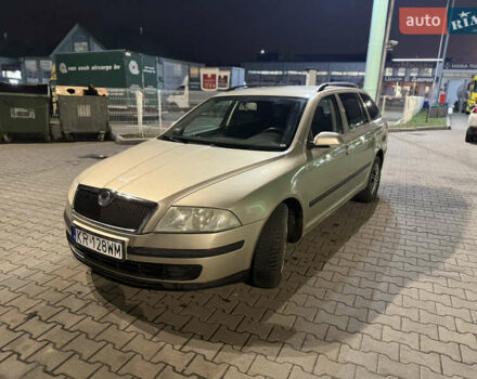 Бежевый Шкода Октавия, объемом двигателя 1.9 л и пробегом 300 тыс. км за 2850 $, фото 1 на Automoto.ua