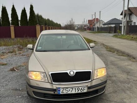 Бежевый Шкода Октавия, объемом двигателя 2 л и пробегом 300 тыс. км за 2550 $, фото 1 на Automoto.ua