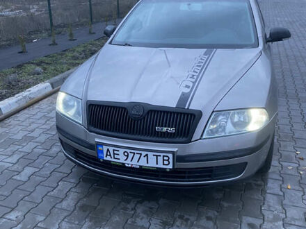 Шкода Октавия 2006 в Желтых Водах на Automoto.ua Бежевый Шкода Октавия, объемом двигателя 1.9 л и пробегом 271 тыс. км за 5800 $, фото 1 на Automoto.ua