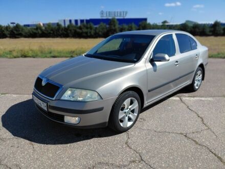 Бежевый Шкода Октавия, объемом двигателя 1.6 л и пробегом 243 тыс. км за 6500 $, фото 1 на Automoto.ua