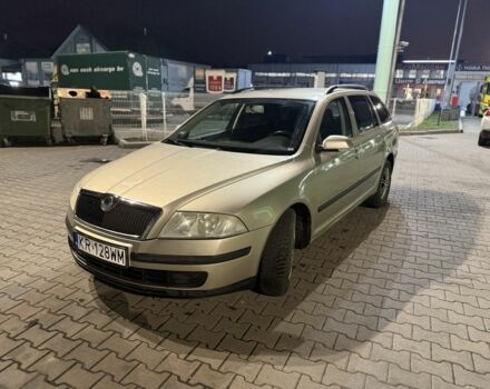 Бежевый Шкода Октавия, объемом двигателя 1.9 л и пробегом 300 тыс. км за 2850 $, фото 1 на Automoto.ua