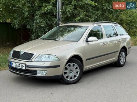 Бежевый Шкода Октавия, объемом двигателя 2 л и пробегом 218 тыс. км за 6800 $, фото 1 на Automoto.ua