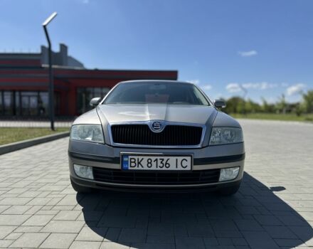 Бежевый Шкода Октавия, объемом двигателя 1.6 л и пробегом 363 тыс. км за 5200 $, фото 1 на Automoto.ua