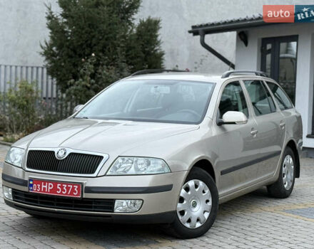 Бежевий Шкода Октавія, об'ємом двигуна 1.6 л та пробігом 206 тис. км за 4950 $, фото 1 на Automoto.ua