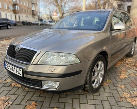 Бежевий Шкода Октавія, об'ємом двигуна 2 л та пробігом 250 тис. км за 5850 $, фото 1 на Automoto.ua