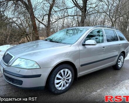 Бежевый Шкода Октавия, объемом двигателя 1.6 л и пробегом 245 тыс. км за 5450 $, фото 1 на Automoto.ua
