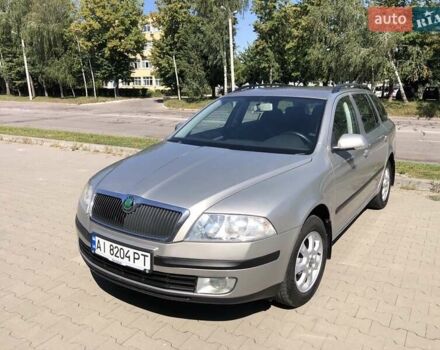 Бежевий Шкода Октавія, об'ємом двигуна 1.6 л та пробігом 331 тис. км за 6500 $, фото 1 на Automoto.ua
