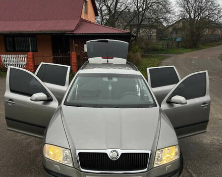 Бежевий Шкода Октавія, об'ємом двигуна 1.6 л та пробігом 269 тис. км за 5800 $, фото 1 на Automoto.ua