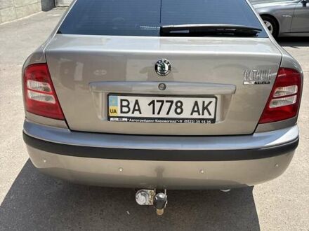 Шкода Октавия 2007 в Кропивницком (Кировограде) на Automoto.ua Бежевый Шкода Октавия, объемом двигателя 1.6 л и пробегом 44 тыс. км за 8200 $, фото 1 на Automoto.ua