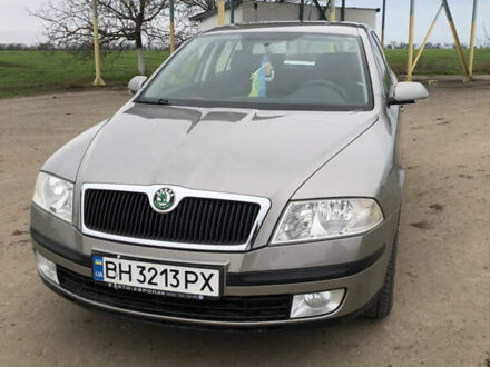 Бежевый Шкода Октавия, объемом двигателя 1.6 л и пробегом 102 тыс. км за 6200 $, фото 1 на Automoto.ua