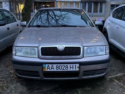 Бежевый Шкода Октавия, объемом двигателя 1.79 л и пробегом 150 тыс. км за 7900 $, фото 1 на Automoto.ua