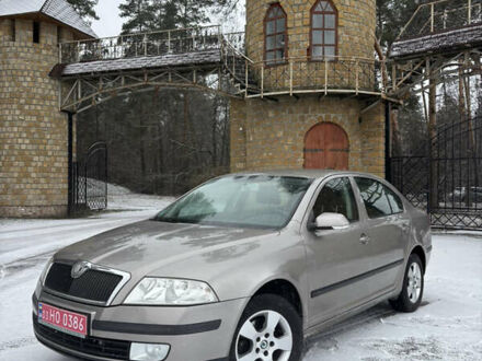 Бежевий Шкода Октавія, об'ємом двигуна 1.6 л та пробігом 253 тис. км за 6800 $, фото 1 на Automoto.ua
