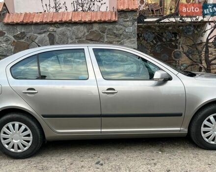 Бежевый Шкода Октавия, объемом двигателя 1.6 л и пробегом 260 тыс. км за 6350 $, фото 1 на Automoto.ua