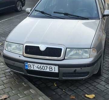 Бежевий Шкода Октавія, об'ємом двигуна 1.6 л та пробігом 334 тис. км за 3500 $, фото 1 на Automoto.ua