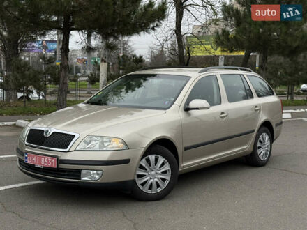 Бежевый Шкода Октавия, объемом двигателя 1.6 л и пробегом 220 тыс. км за 7600 $, фото 1 на Automoto.ua