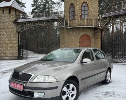 Бежевый Шкода Октавия, объемом двигателя 1.6 л и пробегом 253 тыс. км за 6800 $, фото 1 на Automoto.ua