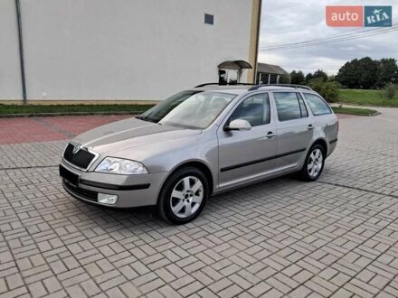Шкода Октавия 2008 в Сумах на Automoto.ua Бежевый Шкода Октавия, объемом двигателя 1.6 л и пробегом 250 тыс. км за 7500 $, фото 1 на Automoto.ua