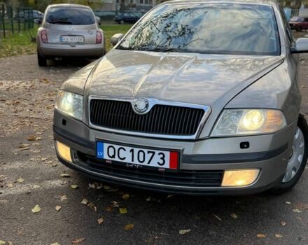 Бежевий Шкода Октавія, об'ємом двигуна 2 л та пробігом 318 тис. км за 2750 $, фото 1 на Automoto.ua